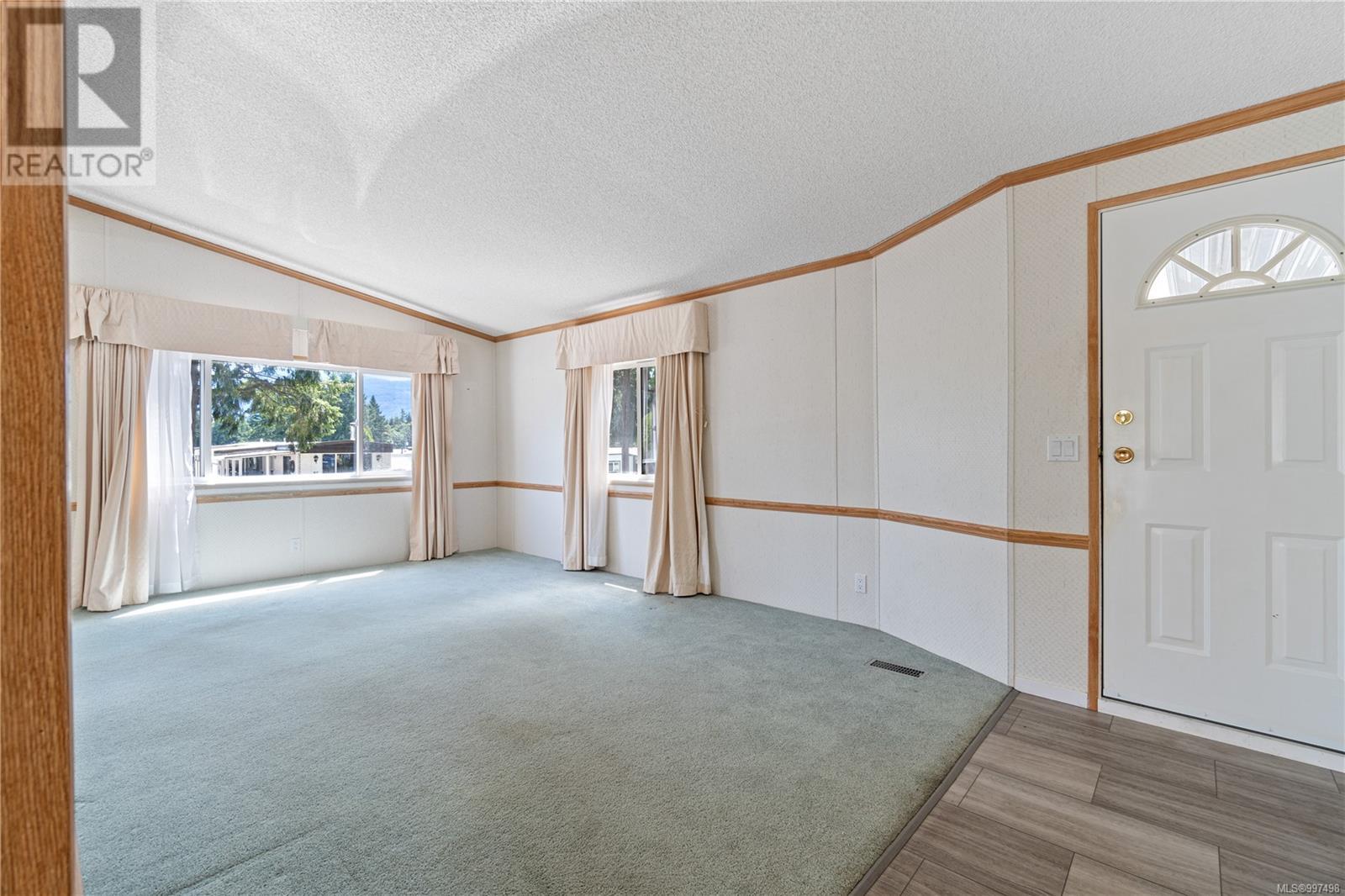 Property at 33 5854 Turner Rd image 4