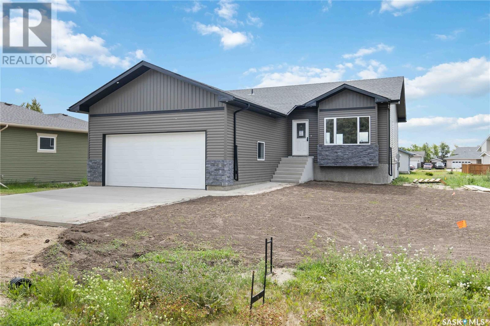 208 2nd STREET S, waldheim, Saskatchewan