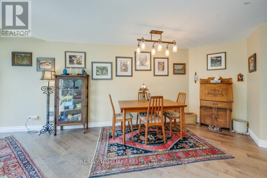 Property at 2 - 2366 QUEEN STREET E image 5