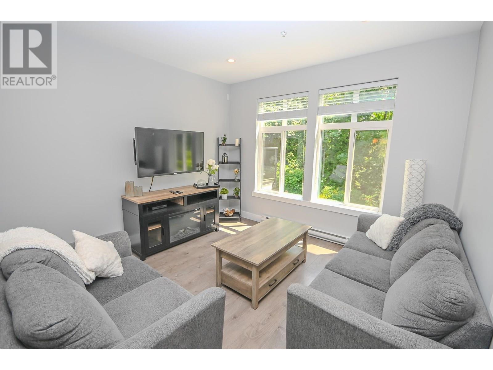 Property at 51 24108 104 AVENUE AVENUE image 3