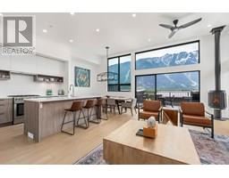 36 4000 SUNSTONE WAY, Pemberton, British Columbia