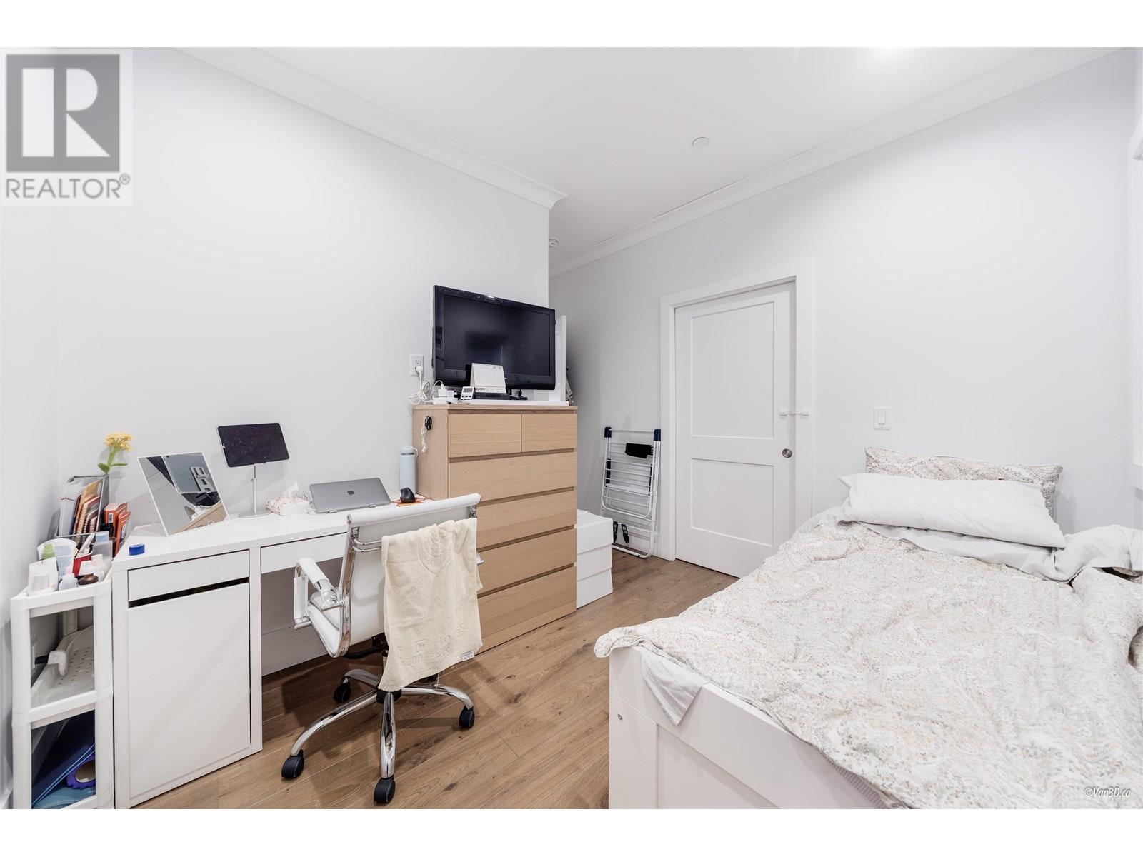 5874 Battison Street, Vancouver, British Columbia  V5R 4M8 - Photo 13 - R3017309