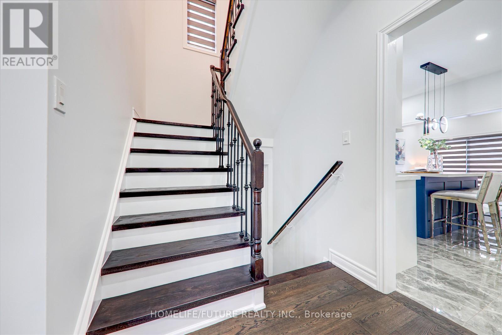 556 Highglen Avenue, Markham (Middlefield), Ontario  L3S 4N3 - Photo 21 - N12234275