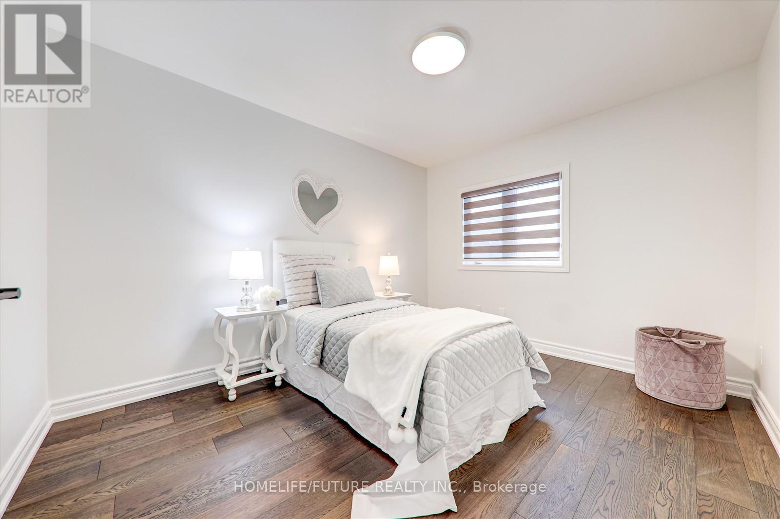 556 Highglen Avenue, Markham (Middlefield), Ontario  L3S 4N3 - Photo 34 - N12234275