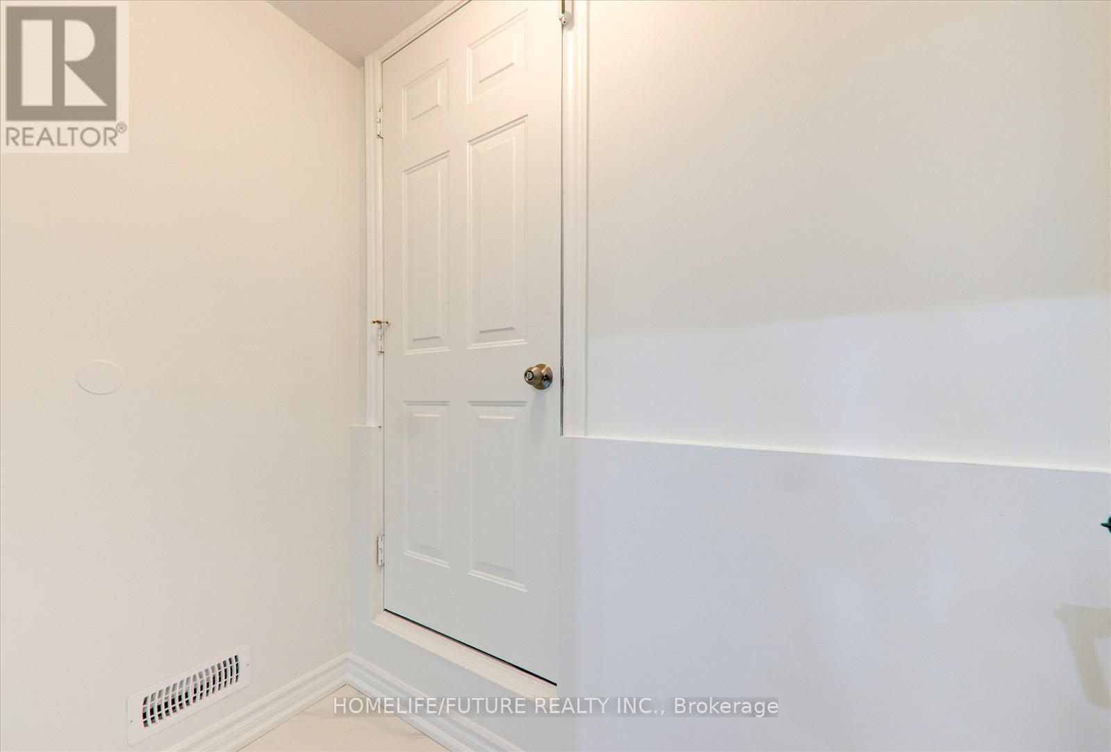 556 Highglen Avenue, Markham (Middlefield), Ontario  L3S 4N3 - Photo 36 - N12234275