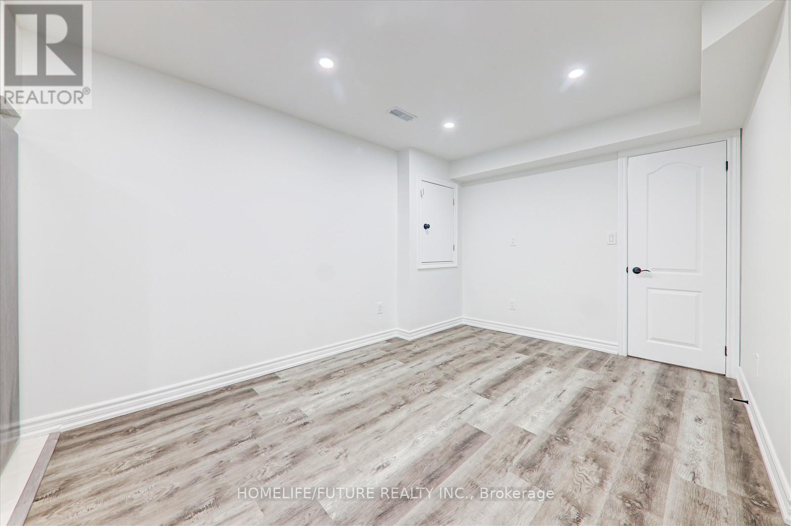 556 Highglen Avenue, Markham (Middlefield), Ontario  L3S 4N3 - Photo 39 - N12234275