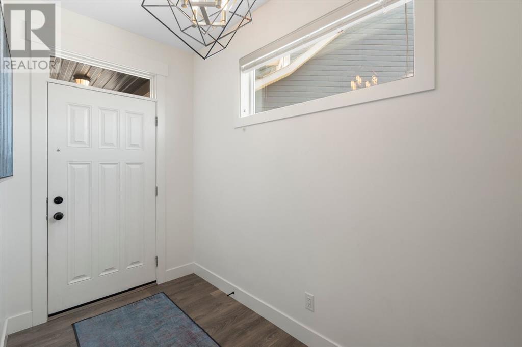 Property at 28 Masters Bay SE image 3