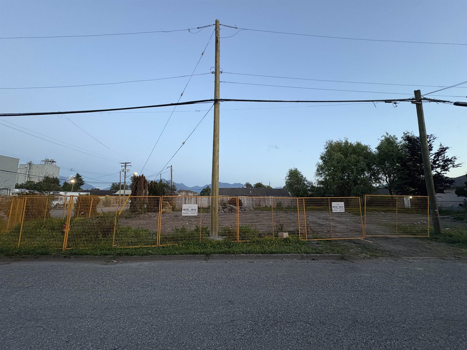 8971 Nowell Street, Chilliwack Downtown, Chilliwack, British Columbia V2P 4W9 - Photo 4 - R3010442