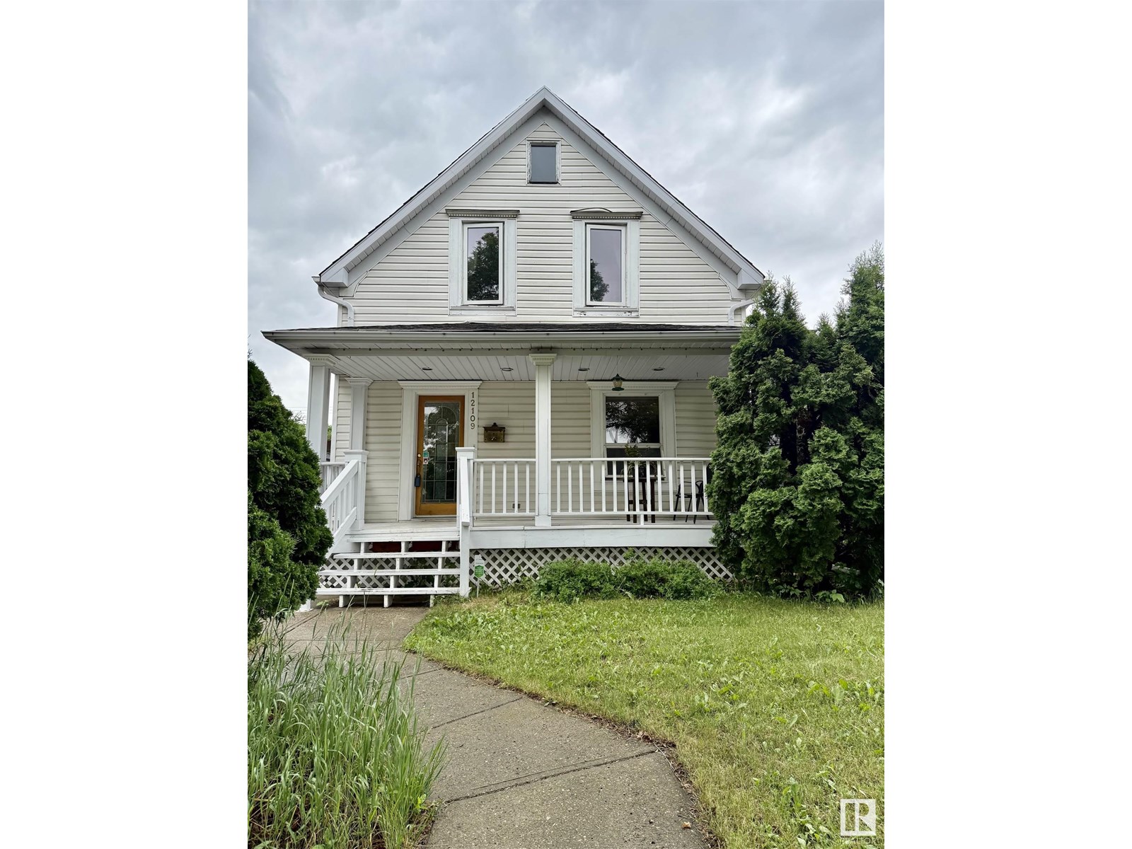 Property at 12109 45 ST NW image 1