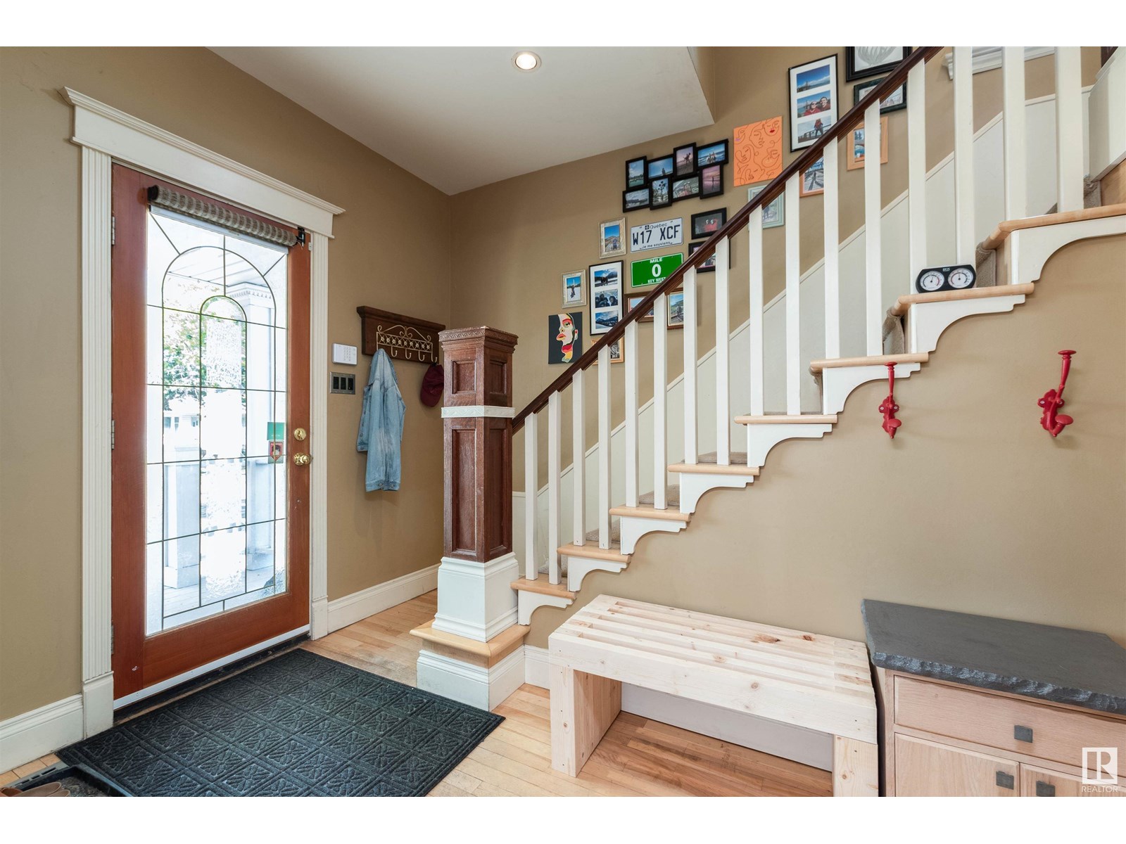 Property at 12109 45 ST NW image 3