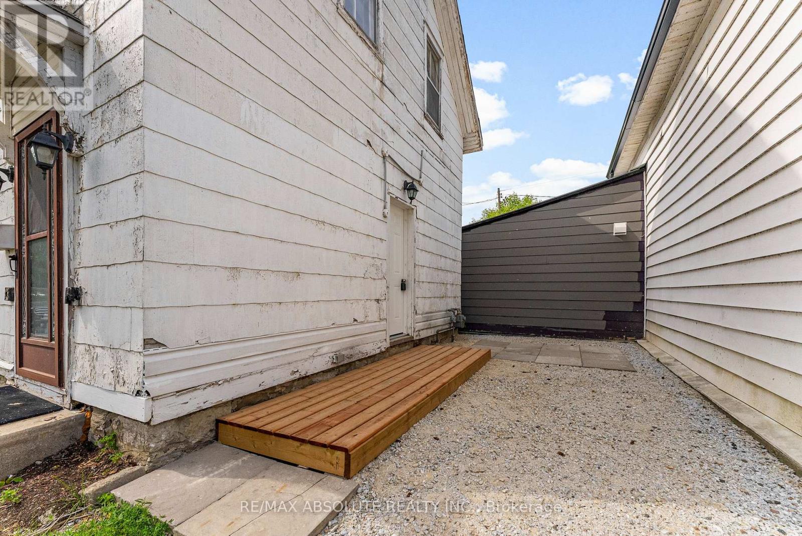 202 Bell Street, Arnprior, Ontario  K7S 2R4 - Photo 29 - X12234285