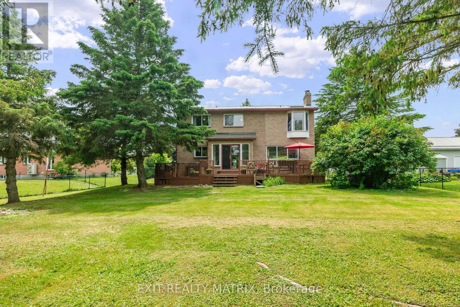 Property at 211 MARION STREET image 3