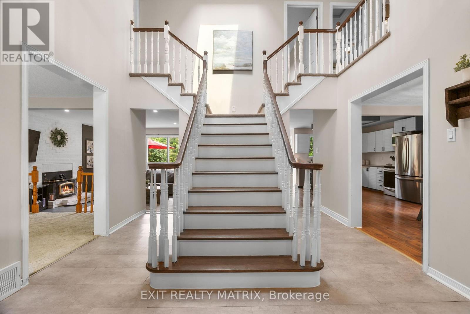 Property at 211 MARION STREET image 4