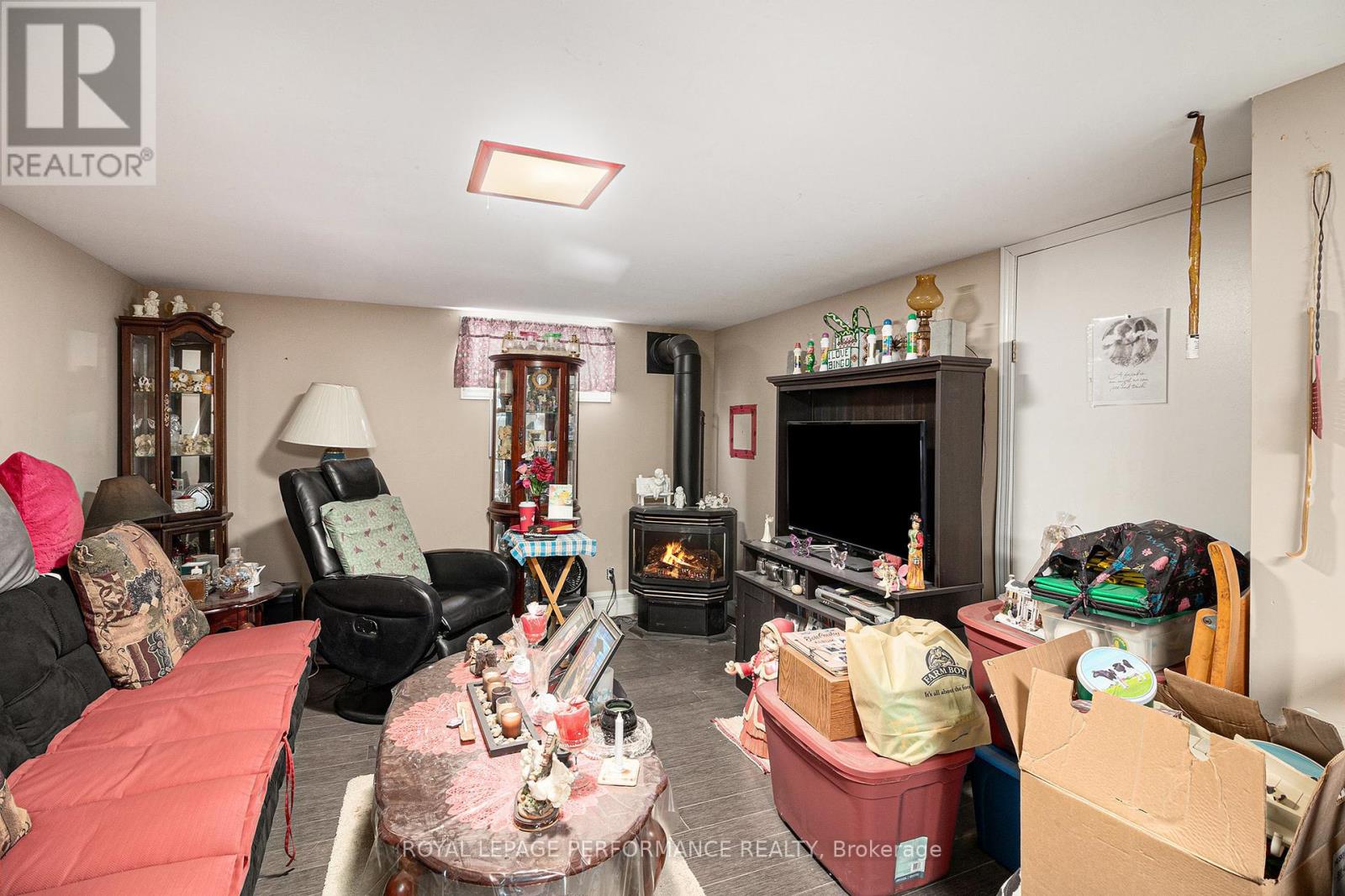 656 St Felix Street, Cornwall, Ontario  K6H 5B6 - Photo 17 - X12234295