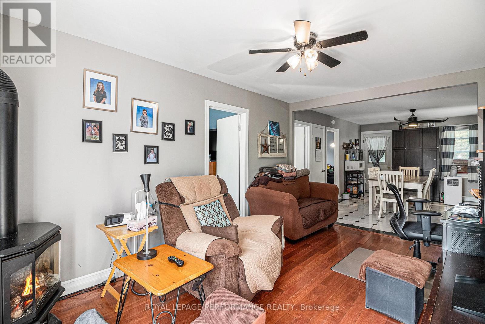 656 St Felix Street, Cornwall, Ontario  K6H 5B6 - Photo 6 - X12234295