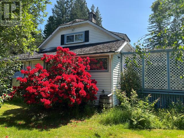12123 SCOTCH FIR POINT RD, Powell River, British Columbia
