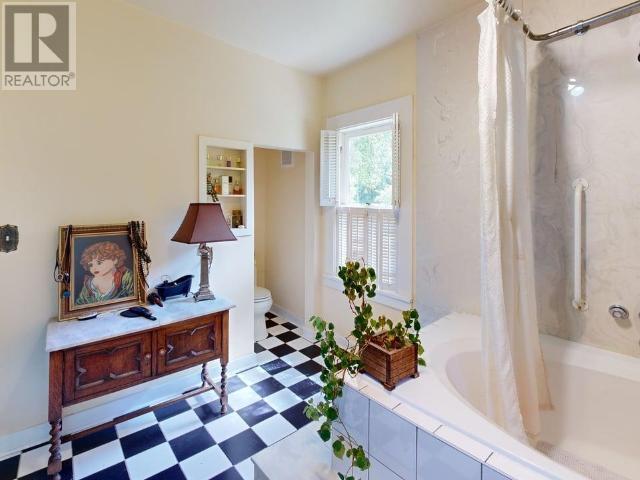 12123 Scotch Fir Point Rd, Powell River, British Columbia  V8A 0M4 - Photo 34 - 19080