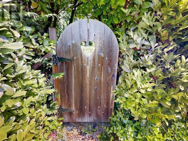 12123 Scotch Fir Point Rd, Powell River, British Columbia  V8A 0M4 - Photo 42 - 19080