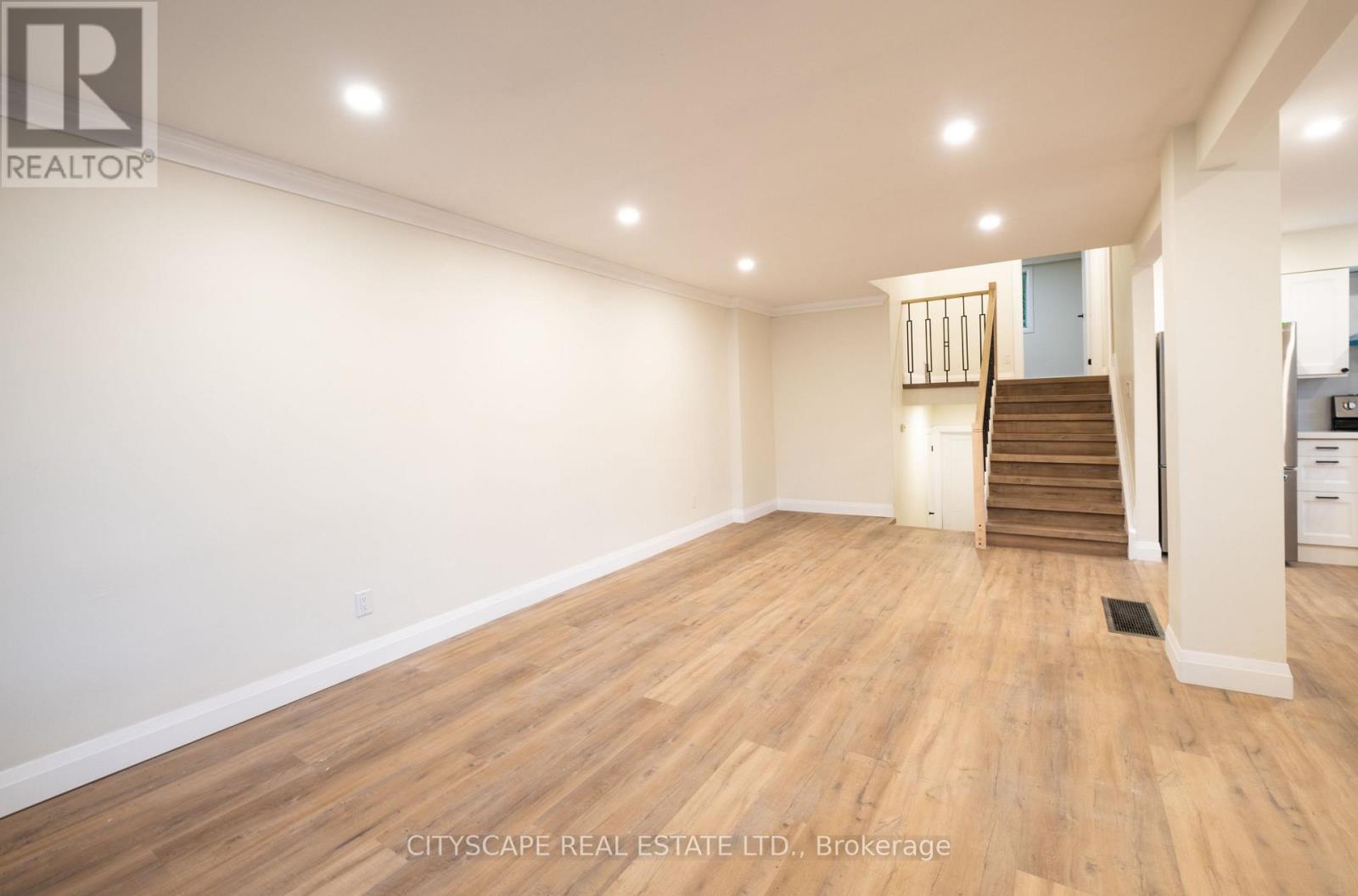 Property at 48 CLAYHALL CRESCENT image 4