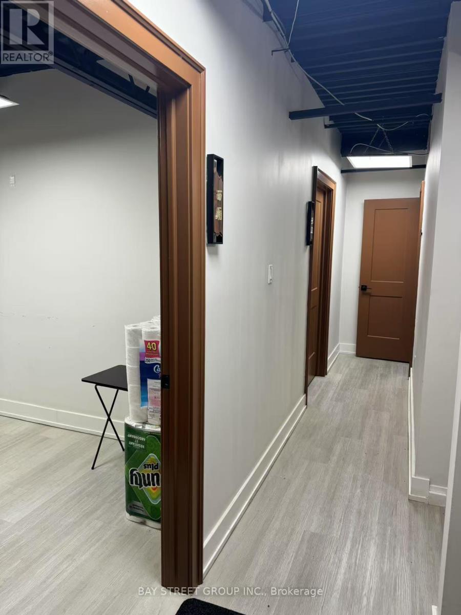 103 - 110 Silver Star Boulevard, Toronto (Milliken), Ontario  M1V 5A2 - Photo 6 - E12234351