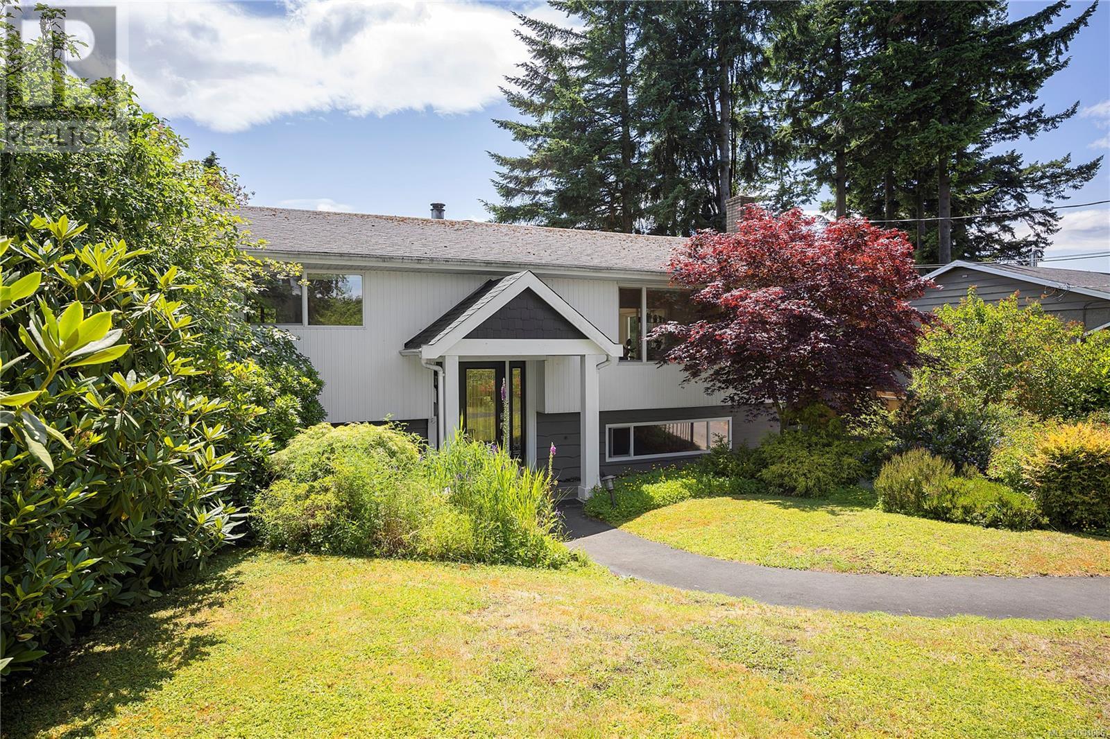 Property at 3659 Norwell Dr image 3