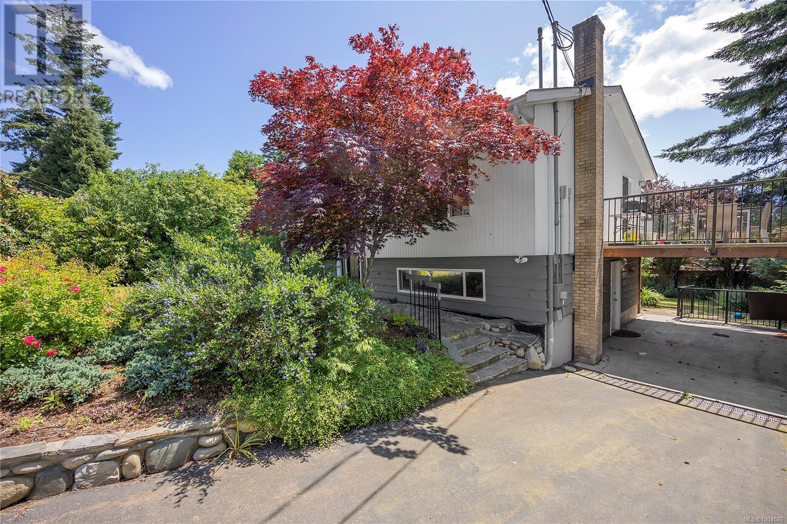 Property at 3659 Norwell Dr image 4