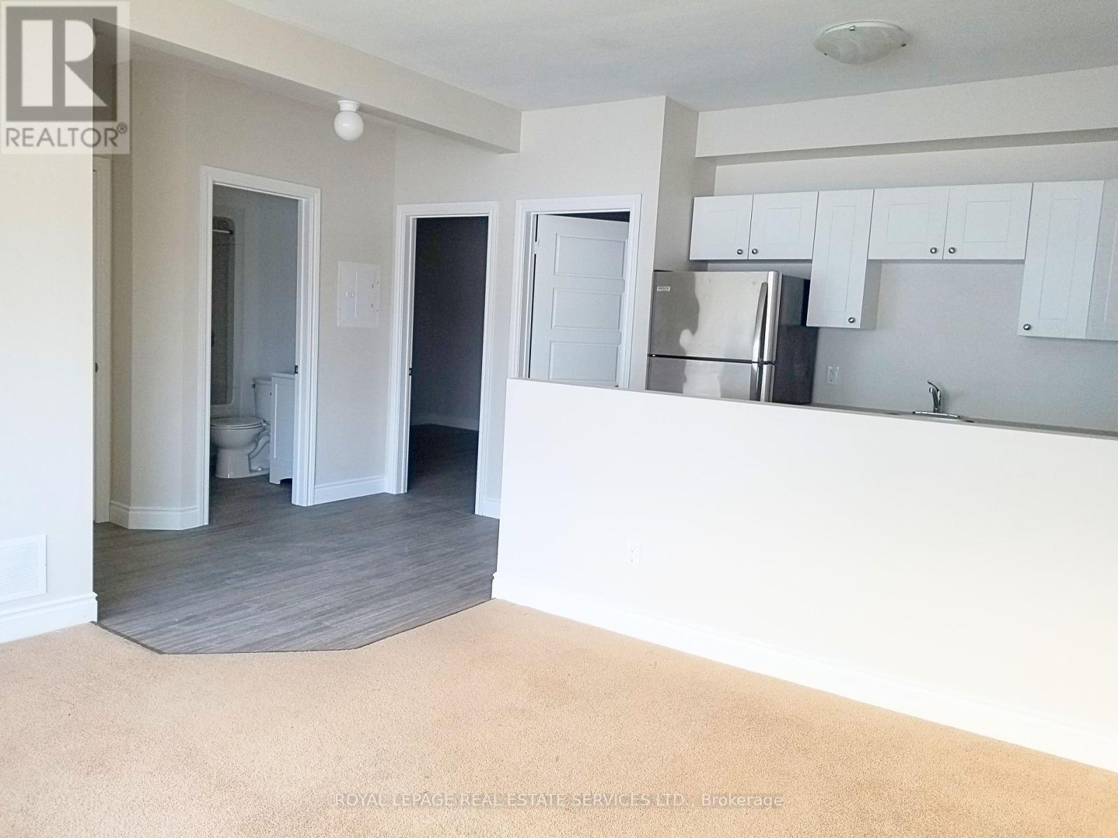Property at 150 WILLIAM STREET E image 3