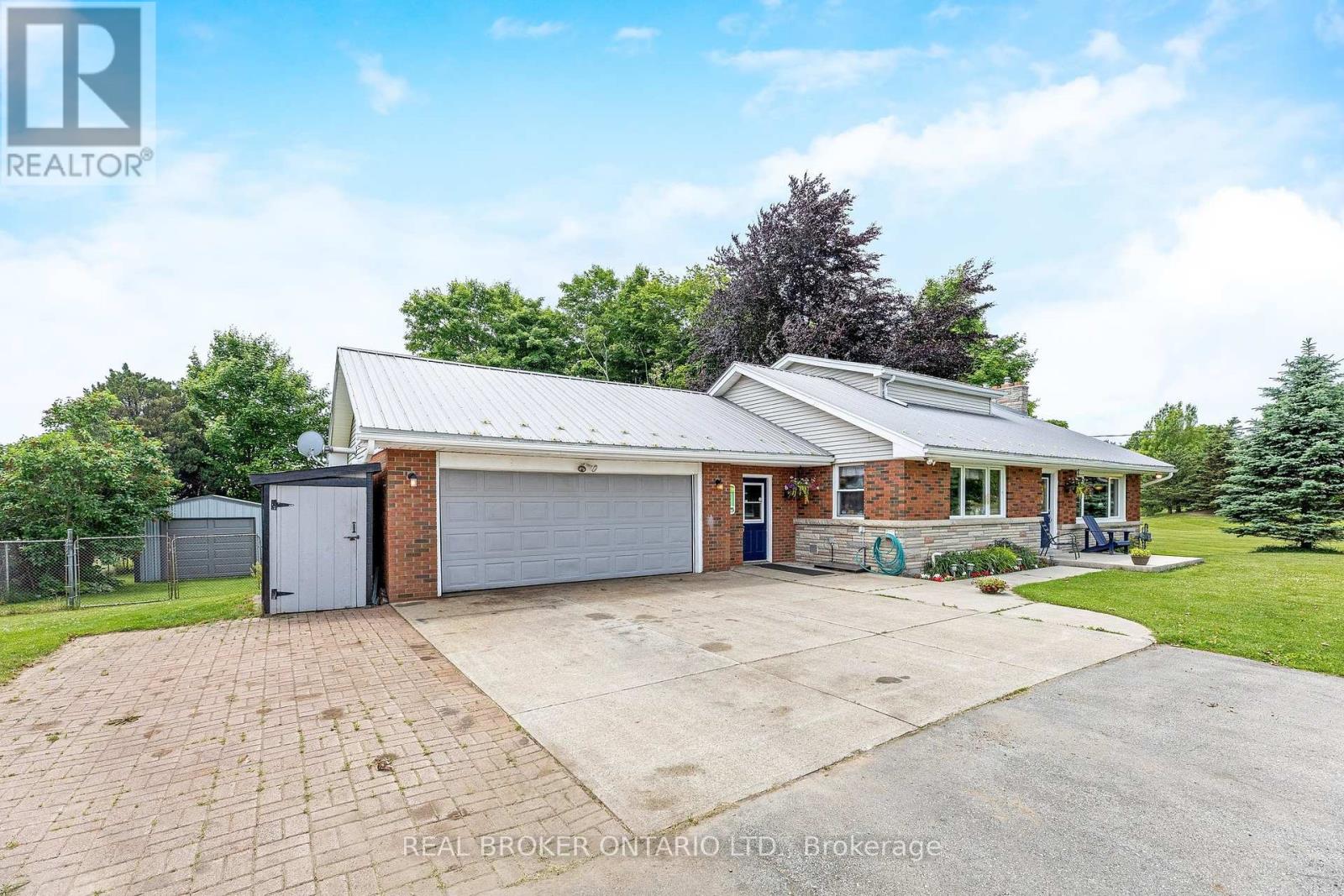 Property at 1767 CENTRE ROAD W image 3