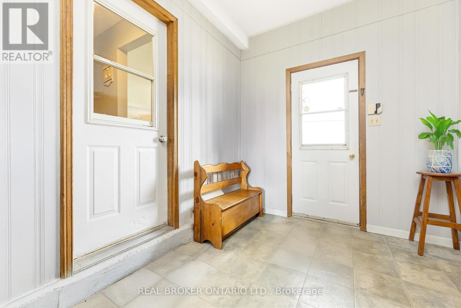 1767 Centre Road W, Hamilton, Ontario  L8N 2Z7 - Photo 8 - X12234339