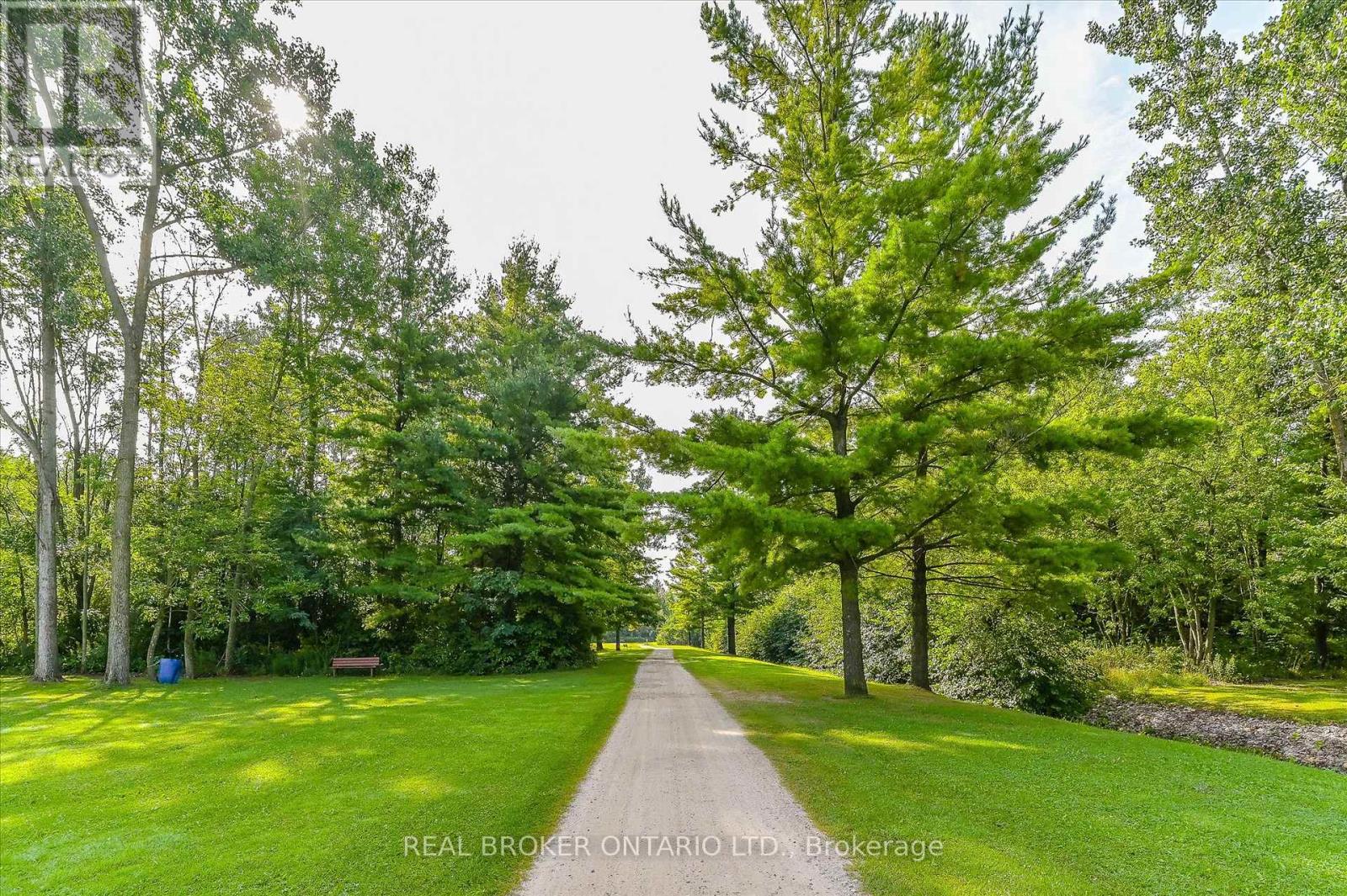 2 Elm Place, Centre Wellington, Ontario  N1M 2W5 - Photo 35 - X12234352