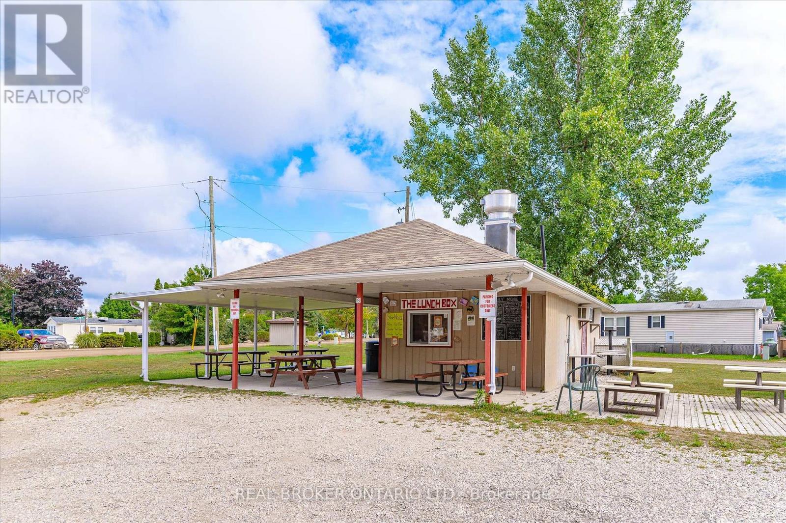 2 Elm Place, Centre Wellington, Ontario  N1M 2W5 - Photo 41 - X12234352