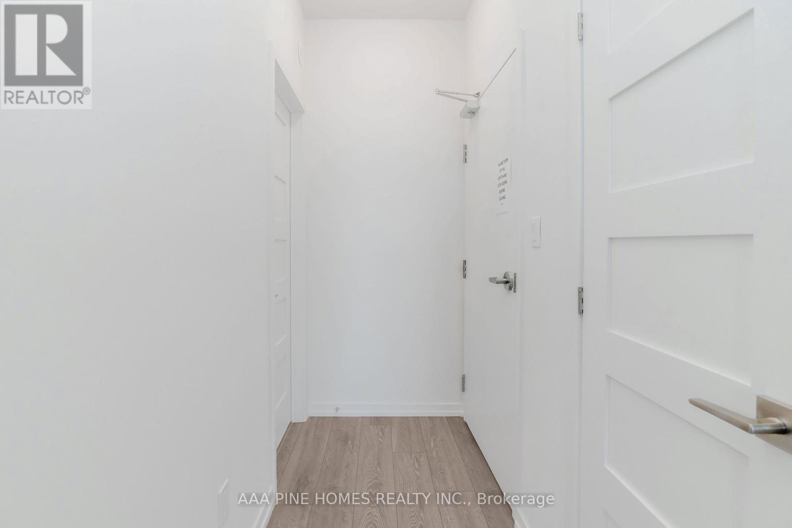 Property at #4 - 20 LYTHAM GREEN CIRCLE image 5