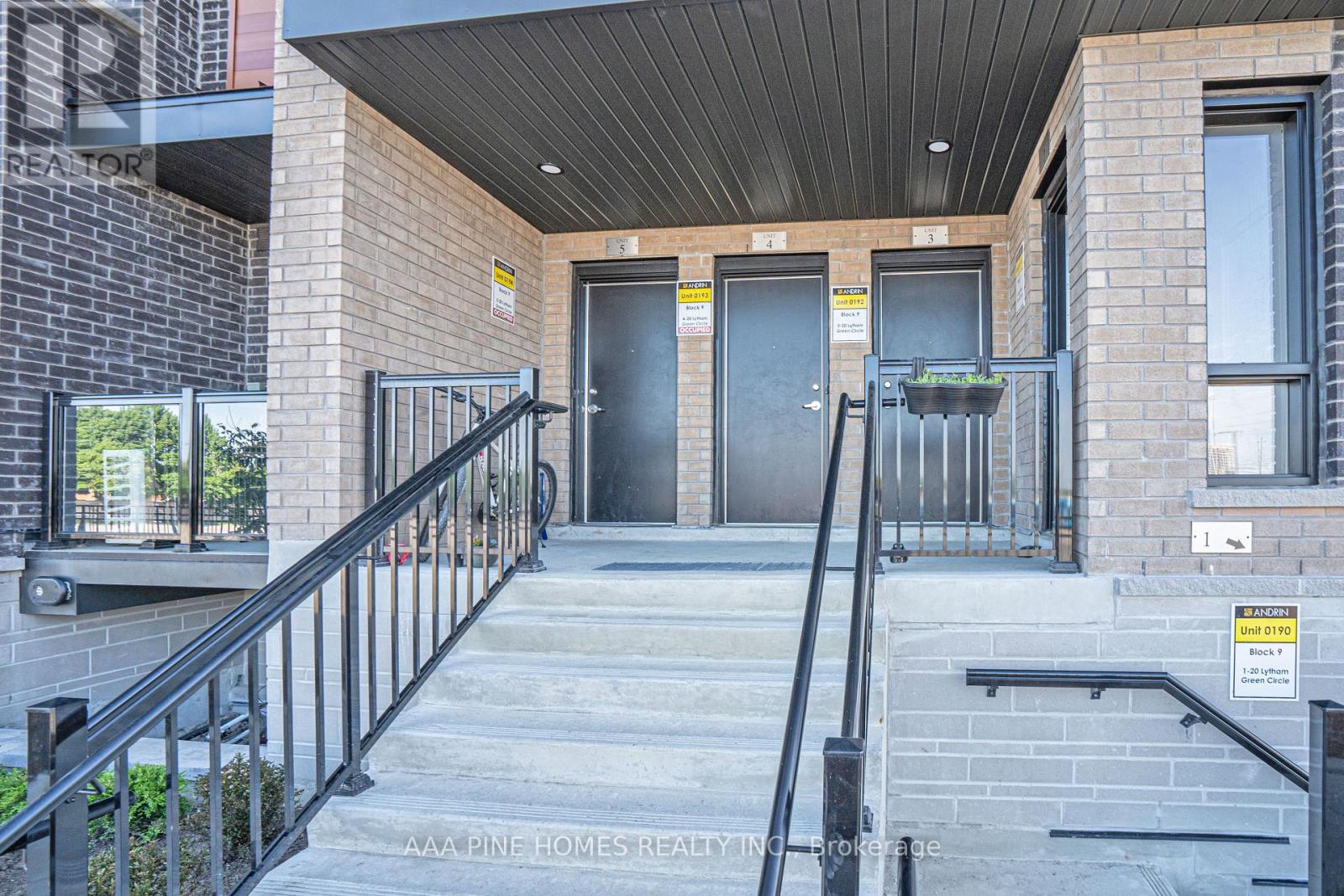 Property at #4 - 20 LYTHAM GREEN CIRCLE image 4