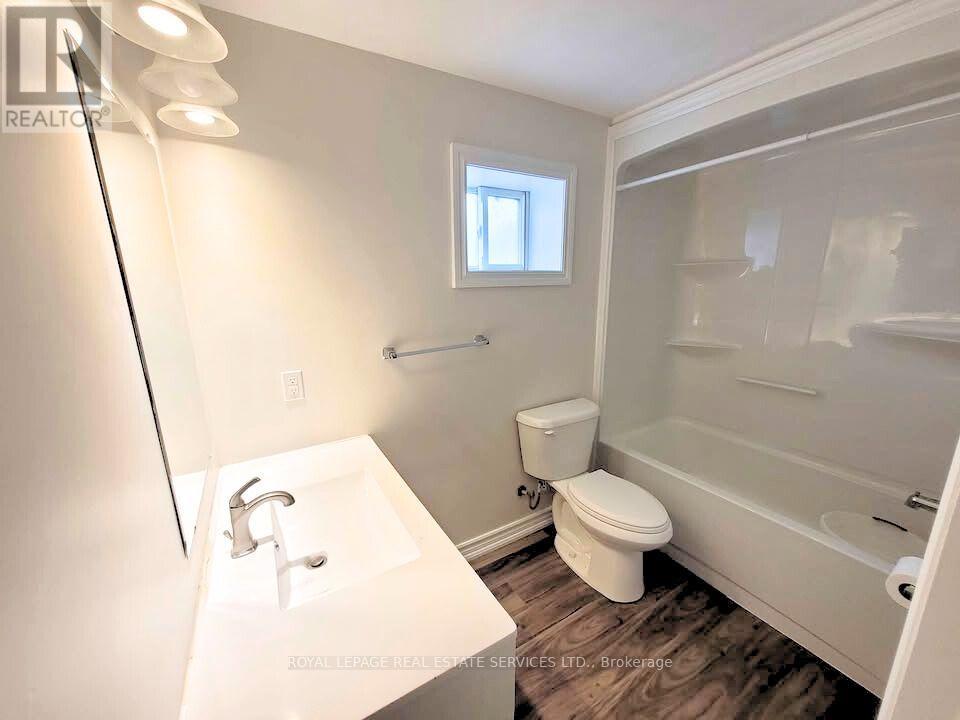 11 Dennis Avenue, Toronto, Ontario  M6N 2T7 - Photo 12 - W12162812