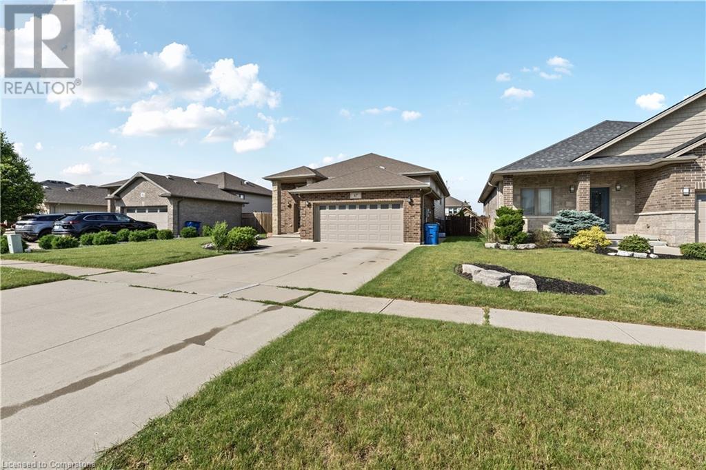47 Molengraaf Way, Chatham, Ontario  N7M 0A1 - Photo 3 - 40742619