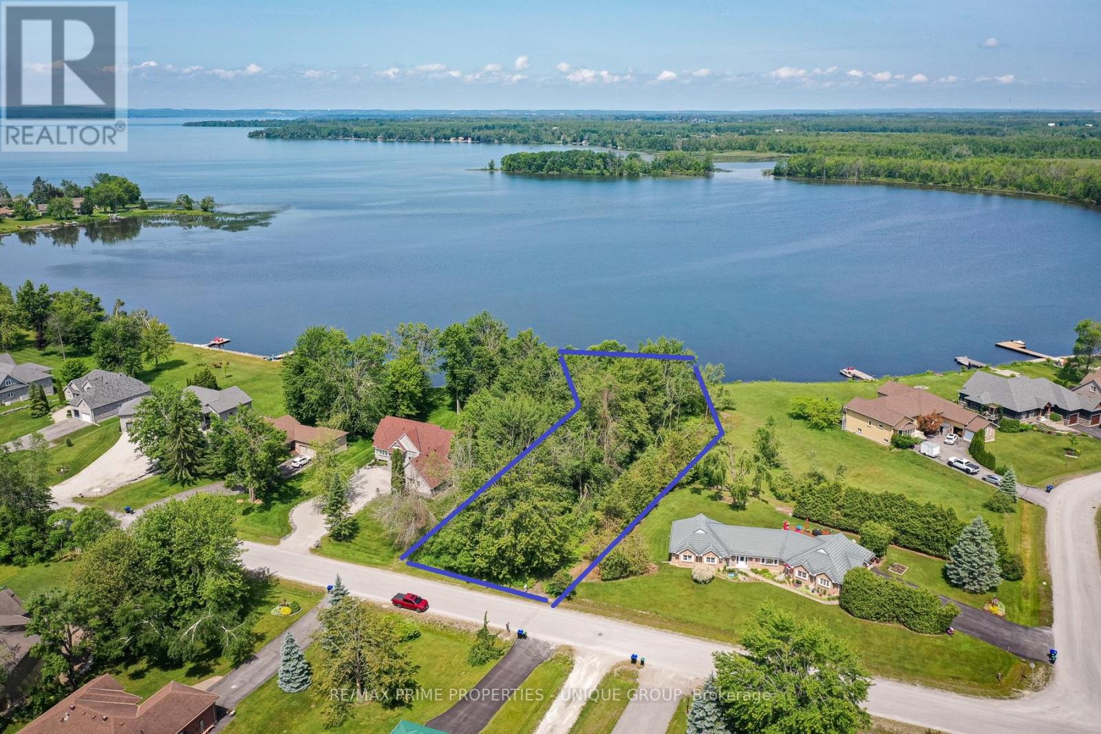 204 Bayshore Drive, Ramara, Ontario  L0K 1B0 - Photo 2 - S12206090