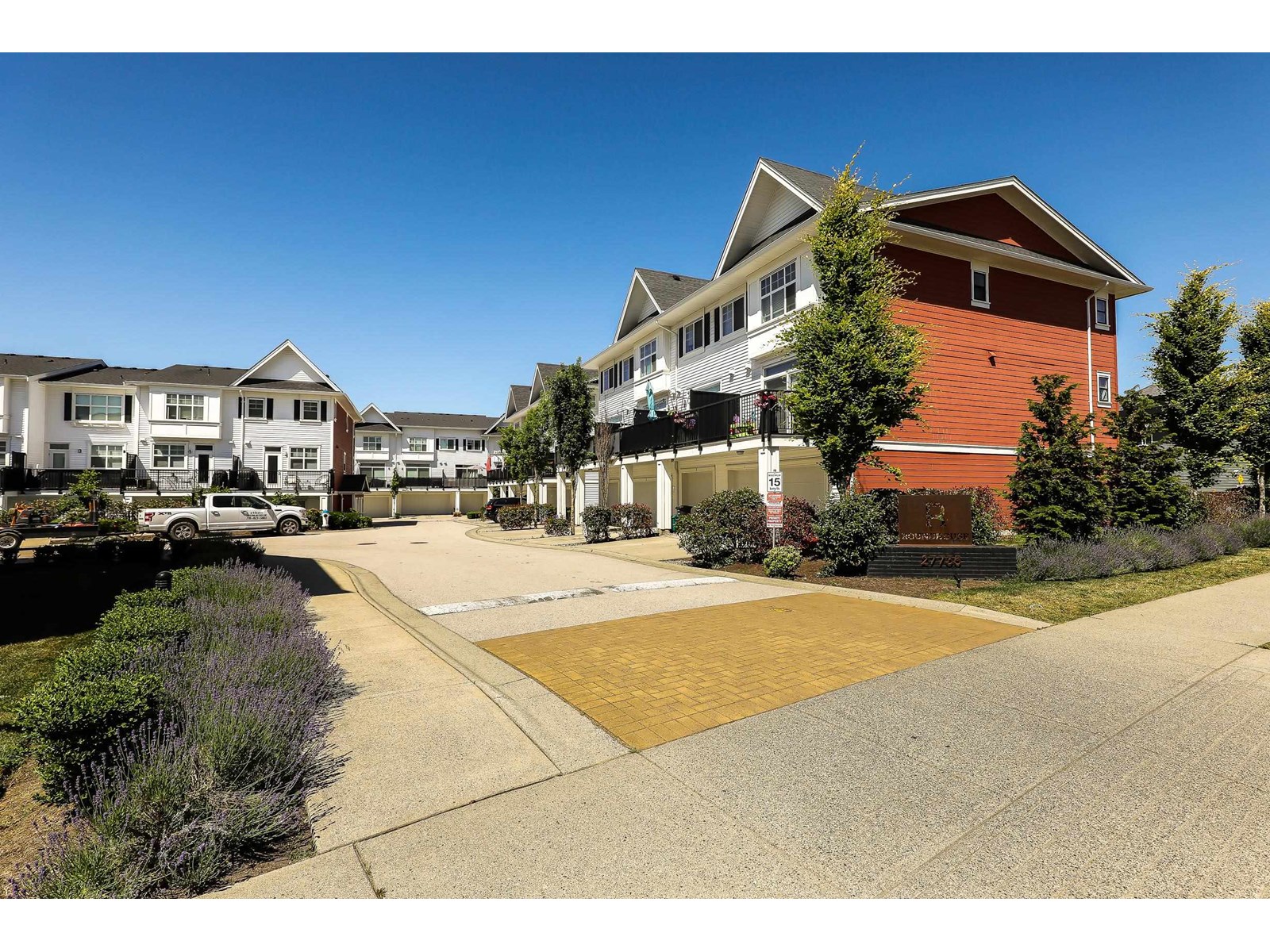 Property at 82 27735 ROUNDHOUSE DRIVE image 5