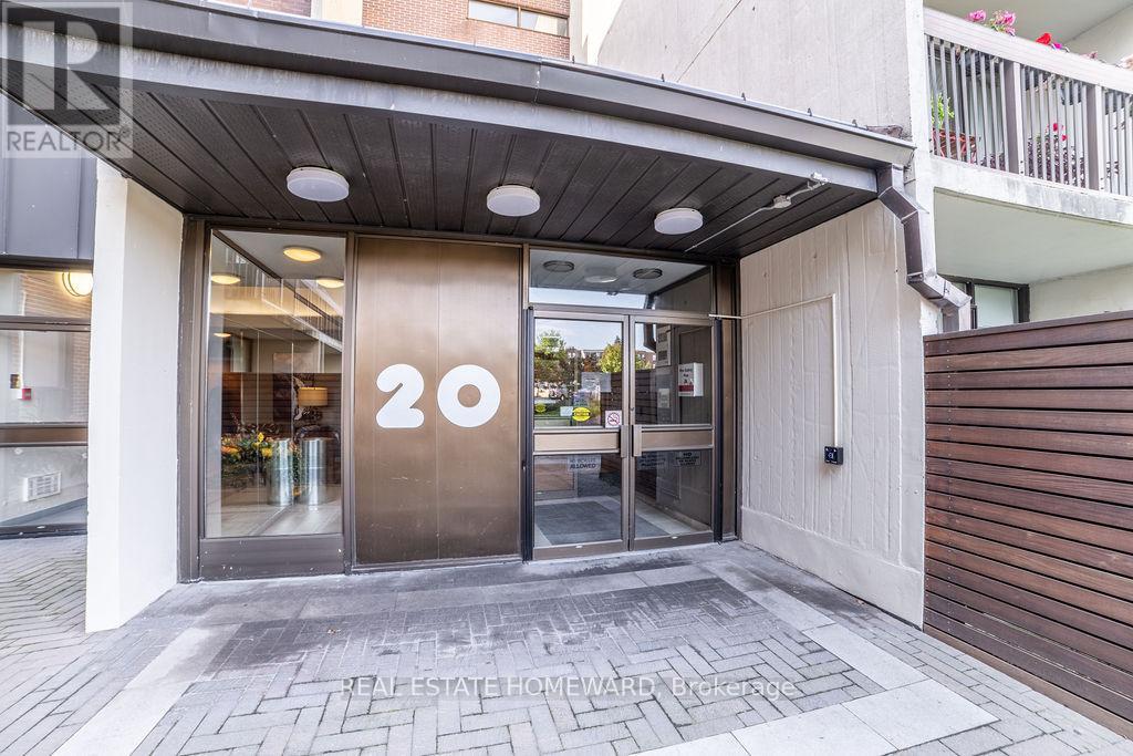 415 - 20 Fashion Roseway, Toronto (Willowdale East), Ontario  M2N 6B5 - Photo 1 - C12234391