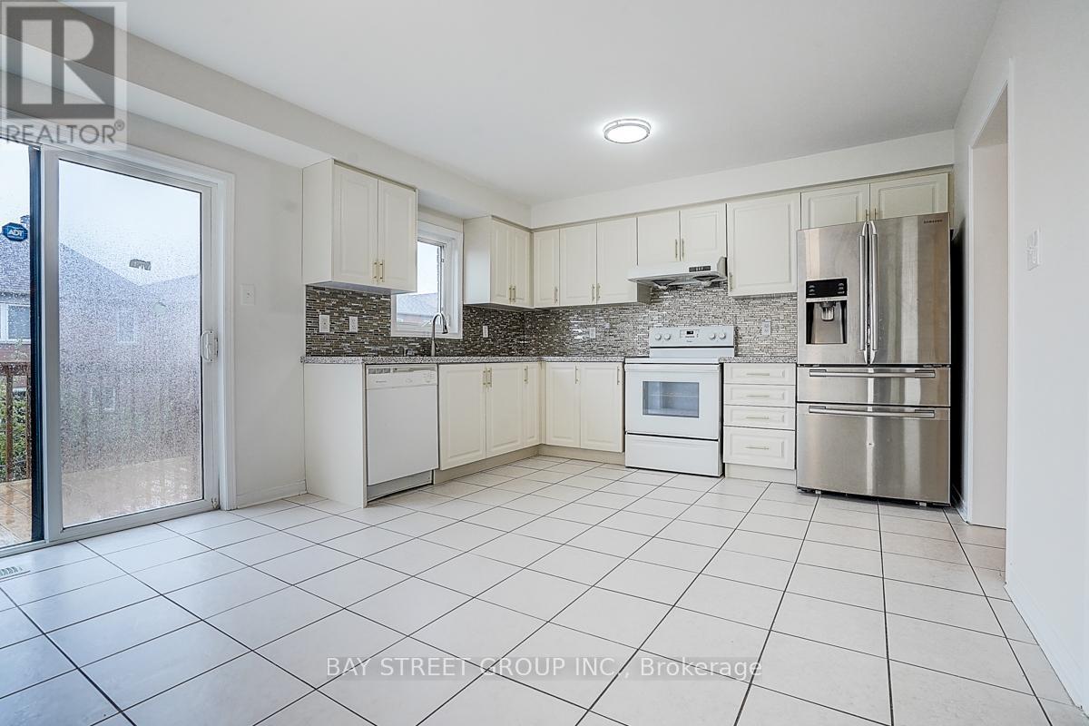 Property at 11 TARA CRESCENT image 5