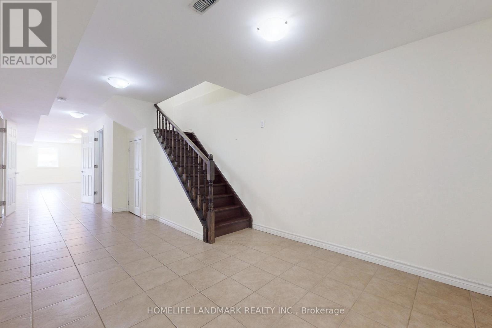 52 Chelsea Crescent, Bradford West Gwillimbury (Bradford), Ontario  L3Z 0J7 - Photo 29 - N12234402