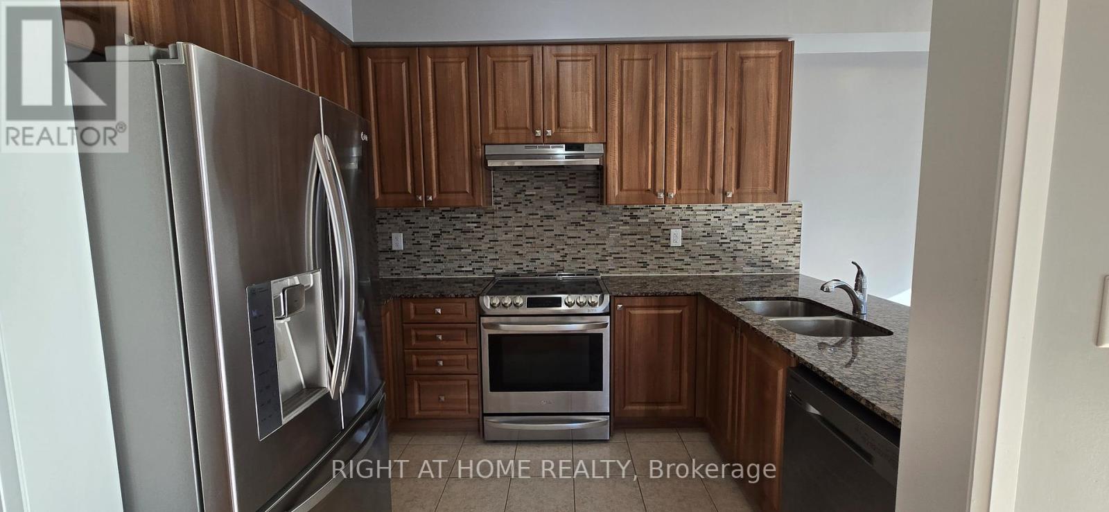 80 Leeson Street, East Luther Grand Valley (Grand Valley), Ontario  L0N 1G0 - Photo 3 - X12207915