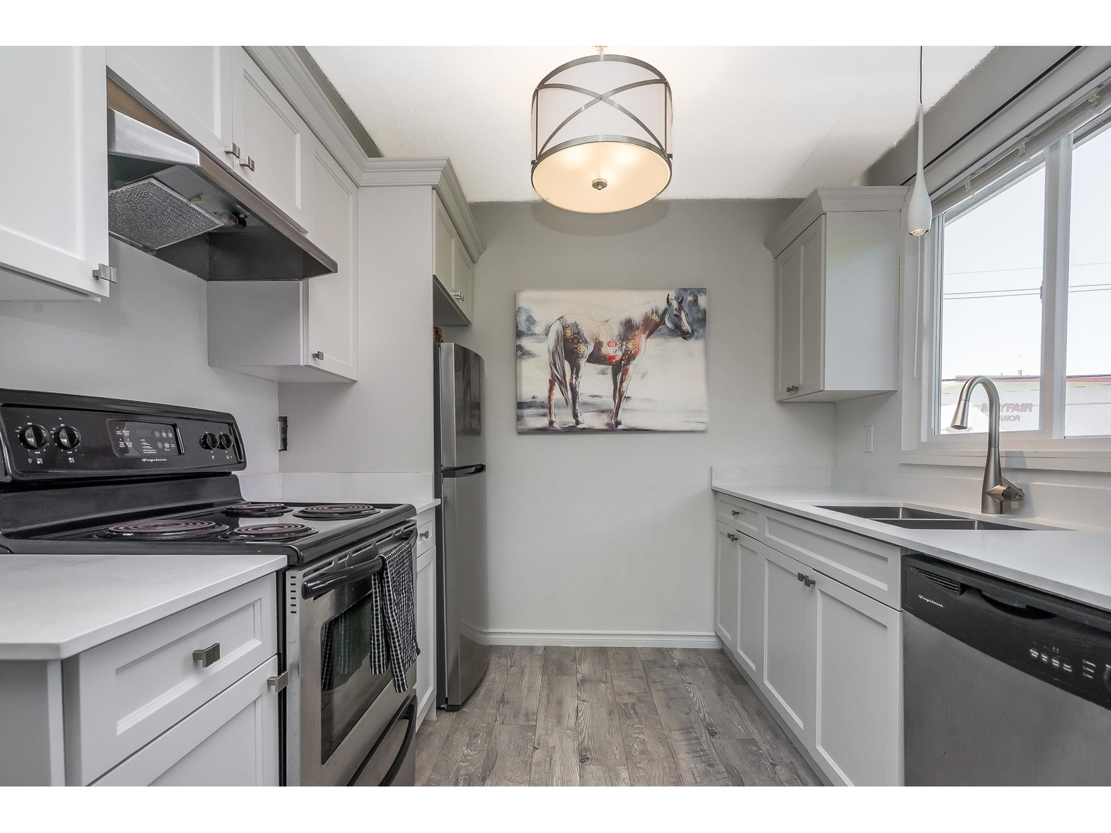 Property at 1 33900 MAYFAIR AVENUE image 4