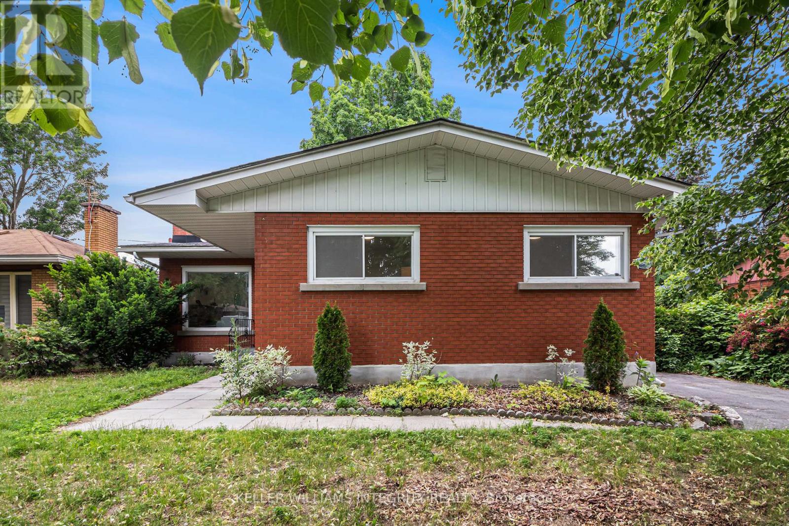 Property at 2389 SHELDON AVENUE image 2