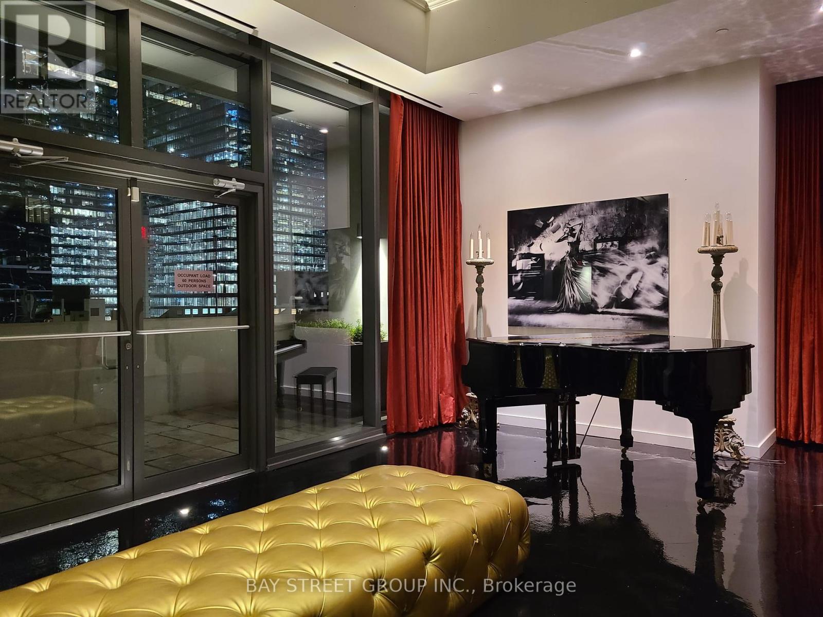 5709 - 197 Yonge Street, Toronto, Ontario  M5B 0C1 - Photo 11 - C12234431