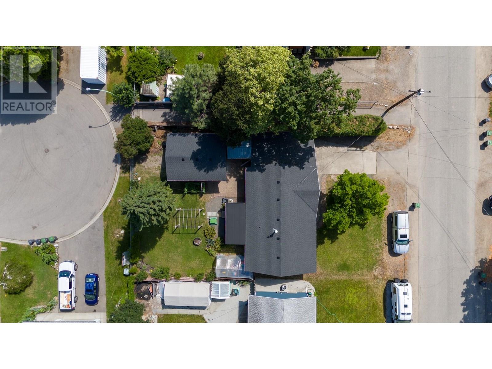 Property at 590 Jaschinsky Road image 5