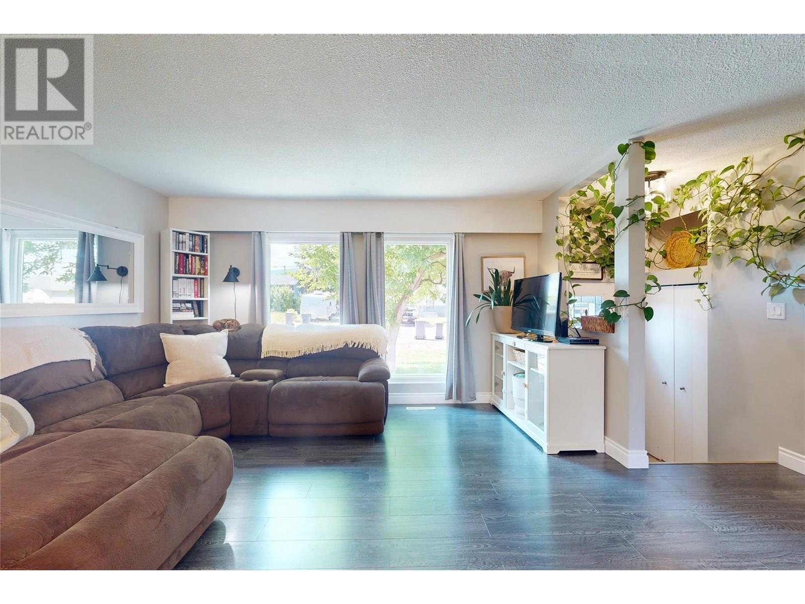 590 Jaschinsky Road, Kelowna, British Columbia  V1X 1L8 - Photo 20 - 10352183