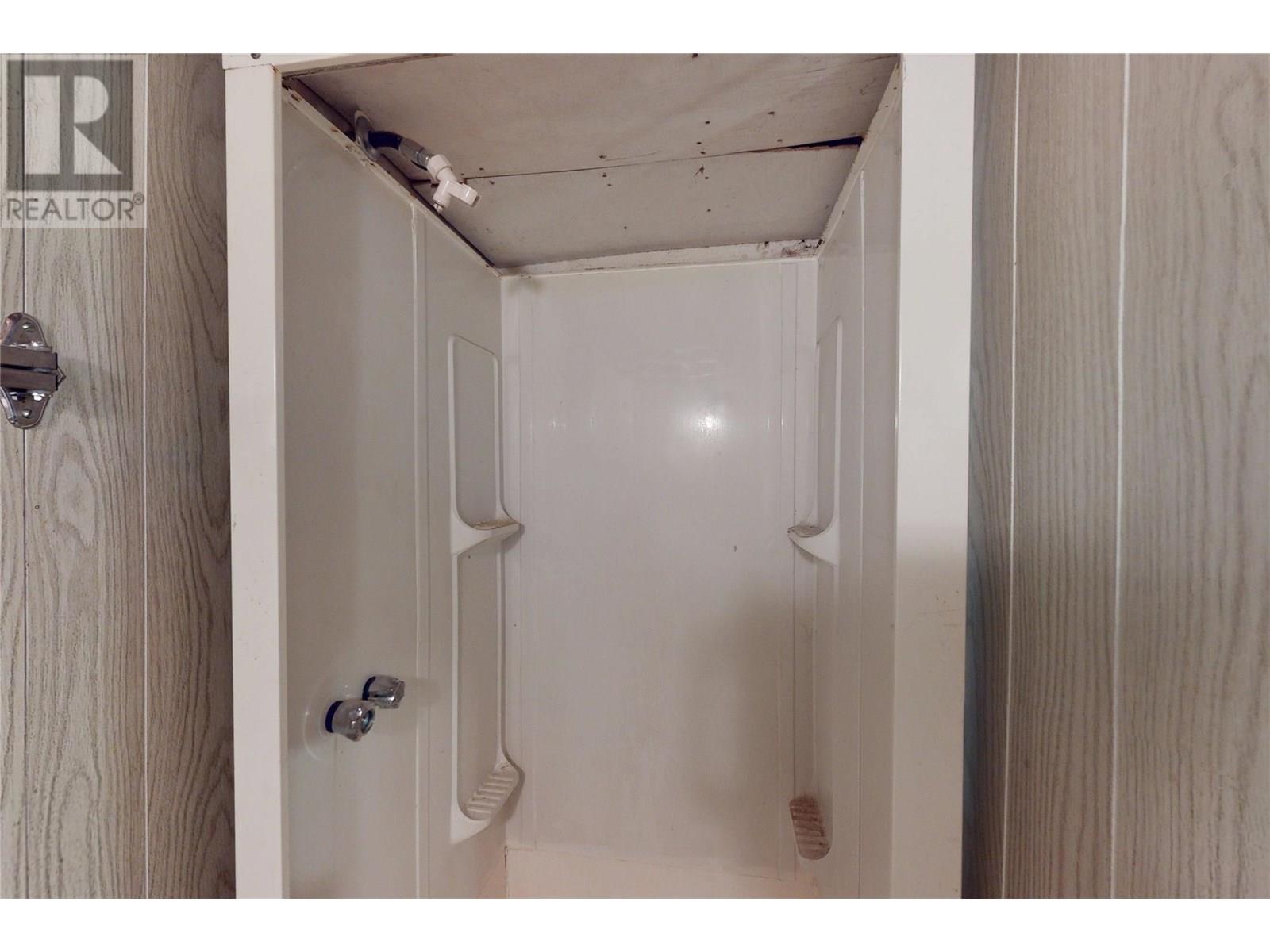 590 Jaschinsky Road, Kelowna, British Columbia  V1X 1L8 - Photo 43 - 10352183