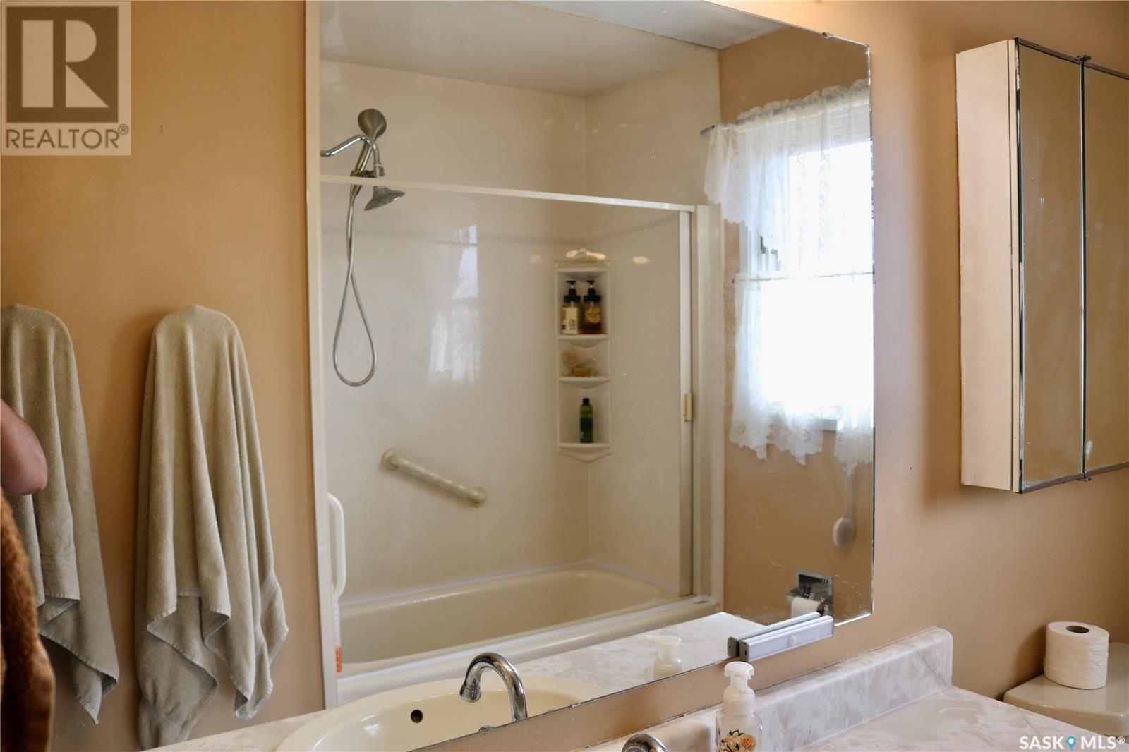 821 Centennial Crescent, Whitewood, Saskatchewan  S0G 5C0 - Photo 16 - SK002900