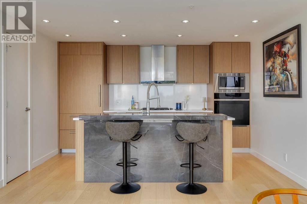 Property at 902, 118 Waterfront Court SW image 5