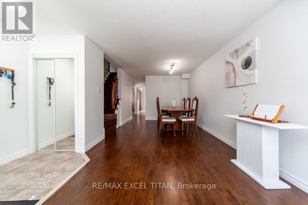 Property at 71 RED RIVER CRESCENT image 3